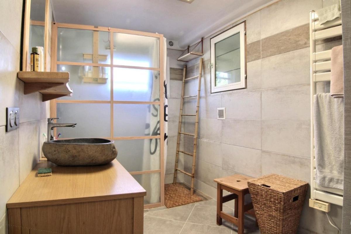 Entrecasteaux Au Nid De Mes Anges B&B 외부 사진