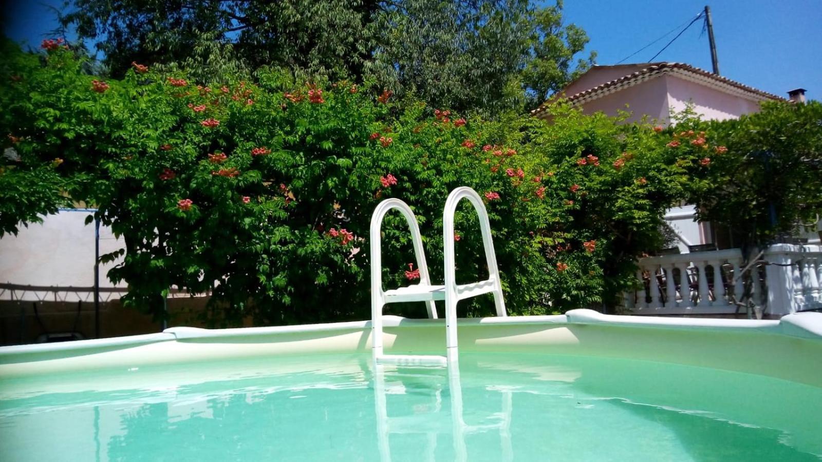 Entrecasteaux Au Nid De Mes Anges B&B 외부 사진